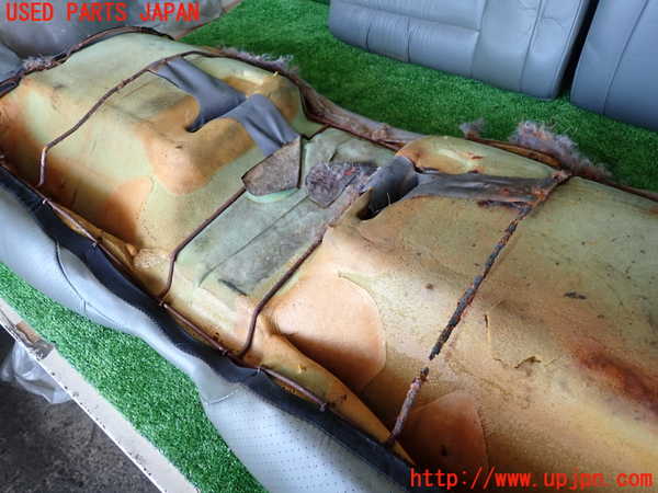 2UPJ-27647385]スープラ(JZA70)リアシート 中古_m0003.jpg