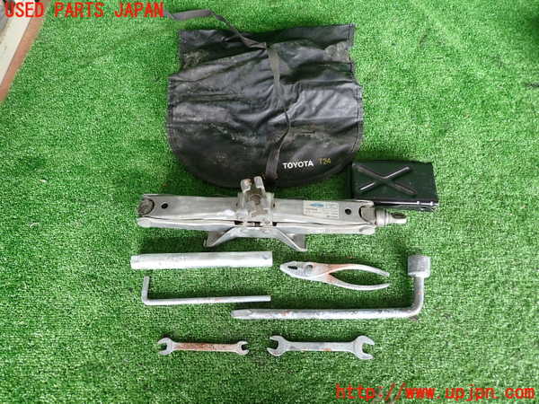 2UPJ-27647805]スープラ(JZA70)車載工具 中古_m0001.jpg