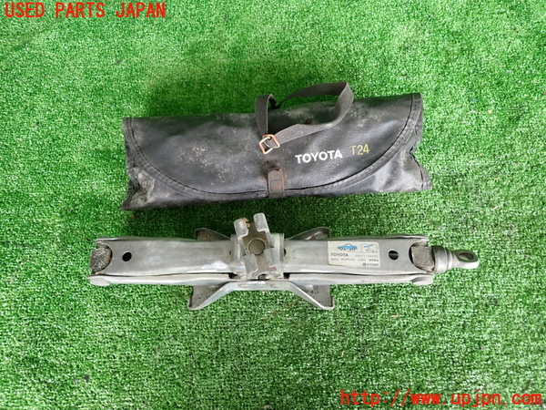 2UPJ-27647805]スープラ(JZA70)車載工具 中古_m0003.jpg