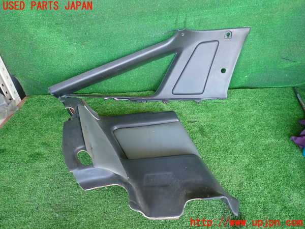 2UPJ-27647680]スープラ(JZA70)左リアピラートリム 中古_m0001.jpg