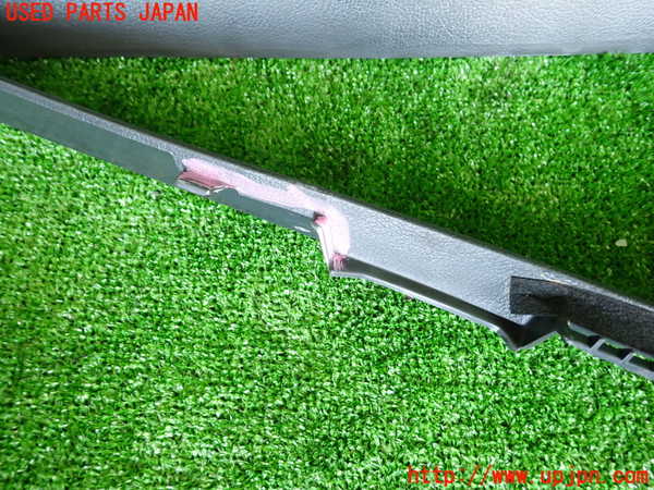 2UPJ-27647680]スープラ(JZA70)左リアピラートリム 中古_m0004.jpg