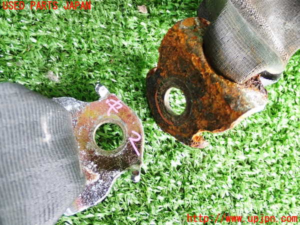 5UPJ-27647135]スープラ(JZA70)真中2列目シートベルト 中古_m0003.jpg