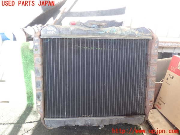 1UPJ-27652321]三菱ジープ(J53(改))ラジエーター1 中古_m0001.jpg
