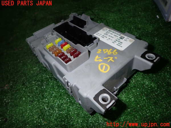 5UPJ-27666741]フィアット・500(31212)ヒューズボックス1 中古_m0001.jpg