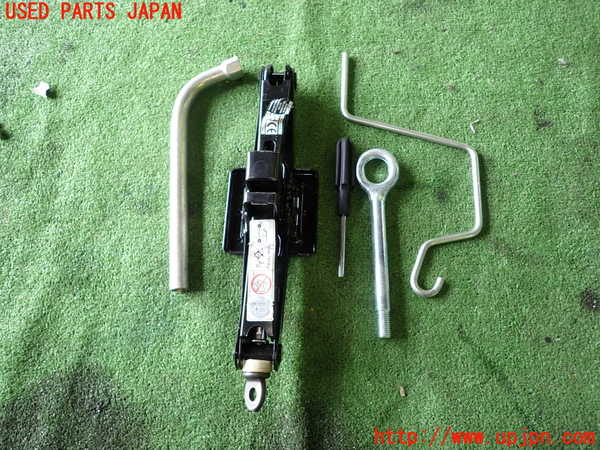 1UPJ-27667805]フィアット・500(31212)車載工具 中古_m0001.jpg