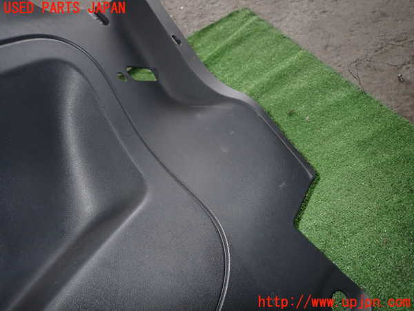 5UPJ-27667675]フィアット・500(31212)右リアピラートリム 中古_m0003.jpg