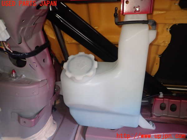 1UPJ-27676791]ランエボ10(CZ4A)ウォッシャータンク1 中古_m0001.jpg
