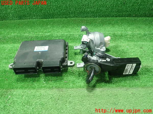 1UPJ-27676110]ランエボ10(CZ4A)エンジンコンピューター 中古_m0001.jpg