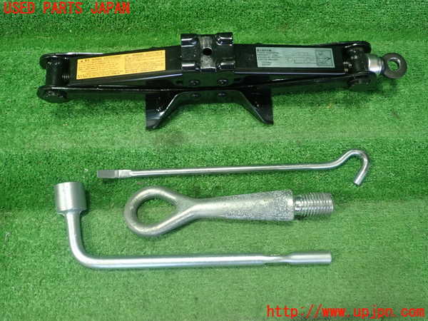 5UPJ-27677805]ランエボ10(CZ4A)車載工具 中古_m0001.jpg