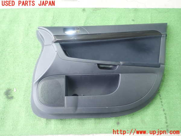 1UPJ-27671234]ランエボ10(CZ4A)右前ドア内張り 中古_m0001.jpg