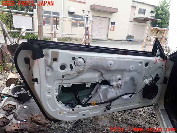 1UPJ-27701260]マセラティ・グラントゥーリズモ(MGT)左ドア M3250 ジャンク部品取り_m0004.jpg