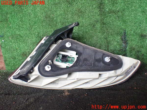 1UPJ-27701536]マセラティ・グラントゥーリズモ(MGT)左テールランプ 中古_m0003.jpg
