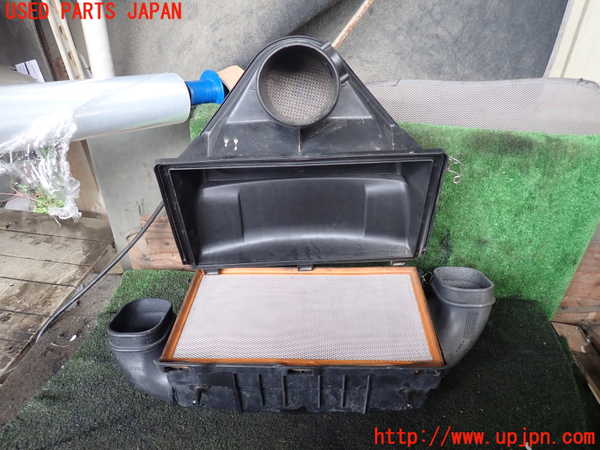 1UPJ-27702560]マセラティ・グラントゥーリズモ(MGT)エアクリーナーボックス 中古_m0003.jpg
