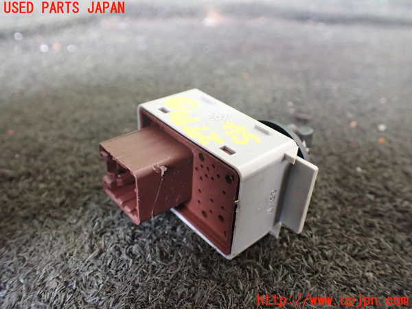 1UPJ-27706308]マセラティ・グラントゥーリズモ(MGT)スイッチ3 (ステアリング調整) 中古_m0002.jpg