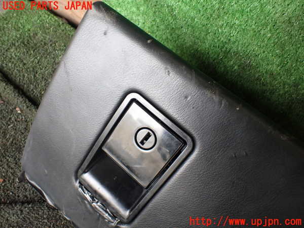 1UPJ-27707516]マセラティ・グラントゥーリズモ(MGT)グローブボックス1 ジャンク部品取り_m0003.jpg