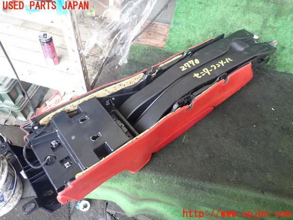 1UPJ-27707540]マセラティ・グラントゥーリズモ(MGT)センターコンソール 中古_m0005.jpg