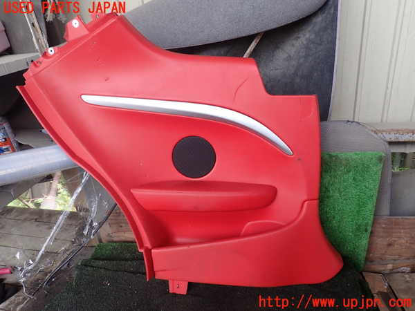 1UPJ-27707680]マセラティ・グラントゥーリズモ(MGT)左リアピラートリム 中古_m0001.jpg