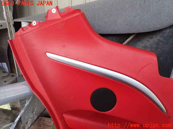 1UPJ-27707680]マセラティ・グラントゥーリズモ(MGT)左リアピラートリム 中古_m0003.jpg