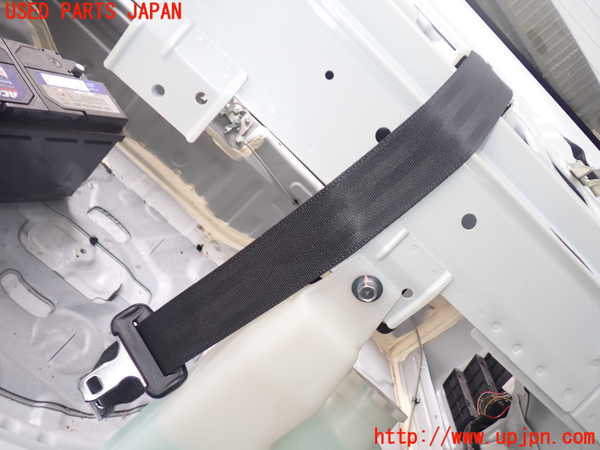 1UPJ-27717135]ランエボ10(CZ4A)真中2列目シートベルト 中古_m0001.jpg