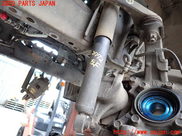 2UPJ-27725065]ハイエースバン200系(KDH205V)左フロントショックアブソーバー 中古_m0001.jpg