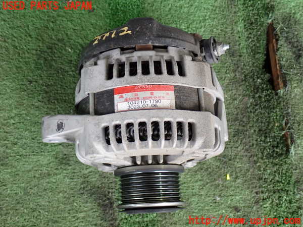 2UPJ-27726015]ハイエースバン200系(KDH205V)オルタネーター(ダイナモ) 中古_m0001.jpg