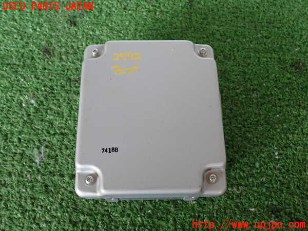 2UPJ-27726525]ハイエースバン200系(KDH205V)アンプ 中古_m0001.jpg