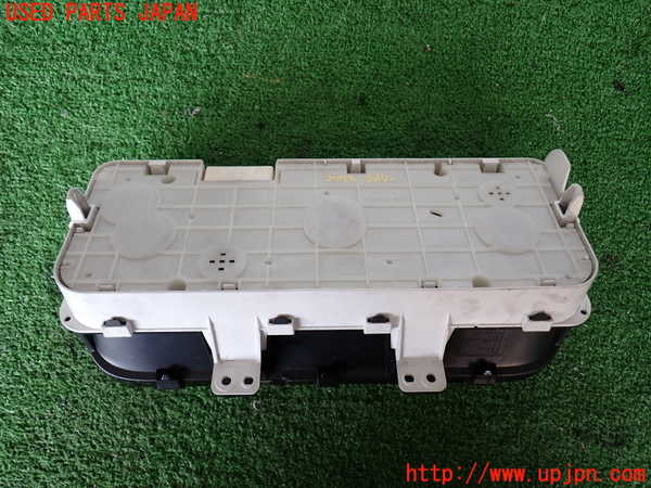 2UPJ-27726170]ハイエースバン200系(KDH205V)スピードメーター 中古_m0002.jpg
