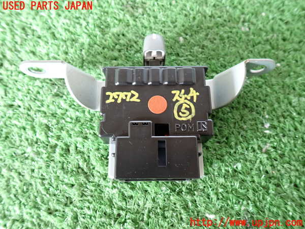 2UPJ-27726310]ハイエースバン200系(KDH205V)スイッチ5 (リアヒーター) 中古_m0002.jpg
