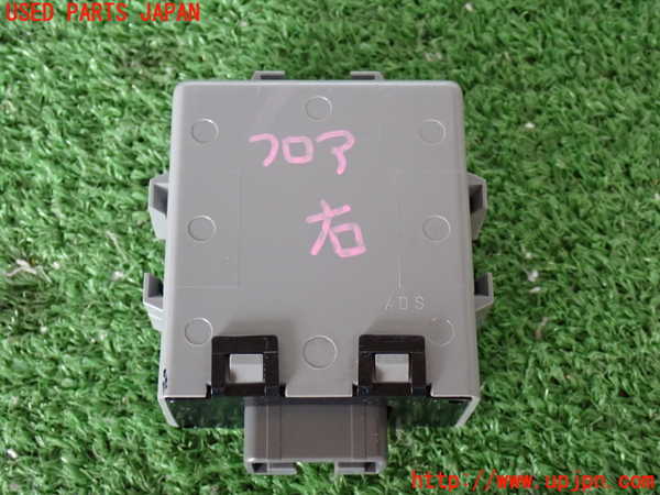 5UPJ-27726149]ハイエースバン200系(KDH205V)コンピューター4 (ドアコントロール) 中古_m0003.jpg