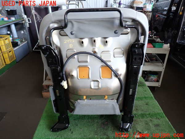 2UPJ-27727035]ハイエースバン200系(KDH205V)運転席シート 中古_m0005.jpg