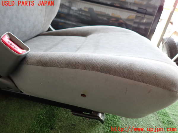 2UPJ-27727065]ハイエースバン200系(KDH205V)助手席シート 中古_m0002.jpg