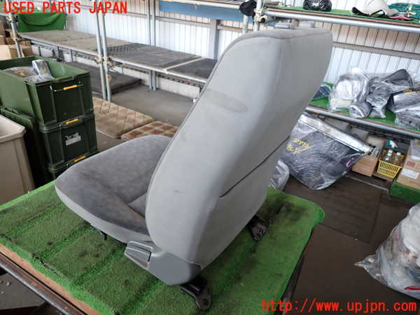 2UPJ-27727065]ハイエースバン200系(KDH205V)助手席シート 中古_m0003.jpg