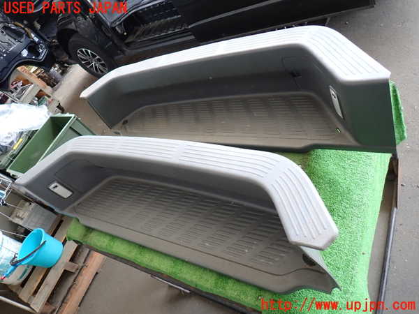 2UPJ-27727740]ハイエースバン200系(KDH205V)スカッフプレート 中古_m0002.jpg