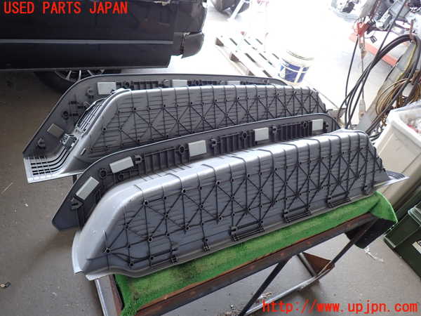 2UPJ-27727740]ハイエースバン200系(KDH205V)スカッフプレート 中古_m0004.jpg