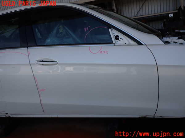 5UPJ-27731230]ベンツ E250(212036C)右前ドア 中古(43R-00050 M62)_m0001.jpg
