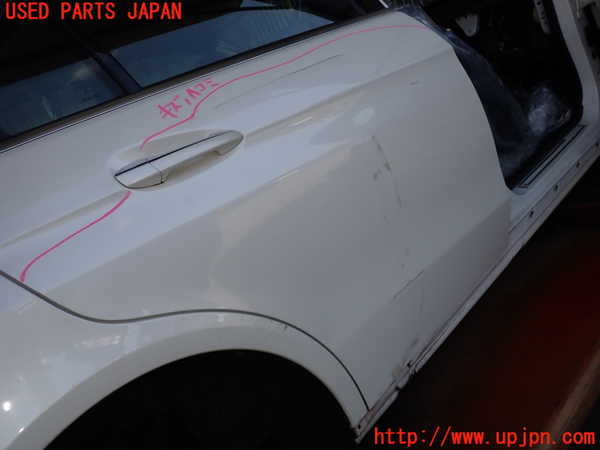 5UPJ-27731290]ベンツ E250(212036C)右後ドア 中古(43R-00049 M25)_m0002.jpg