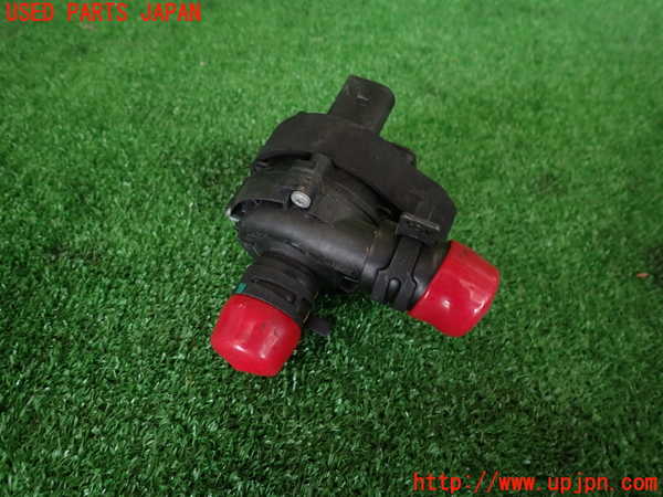 5UPJ-27732110]ベンツ E250(212036C)ウォーターポンプ 中古_m0002.jpg