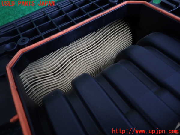2UPJ-27732560]ベンツ E250(212036C)エアクリーナーボックス 中古_m0002.jpg