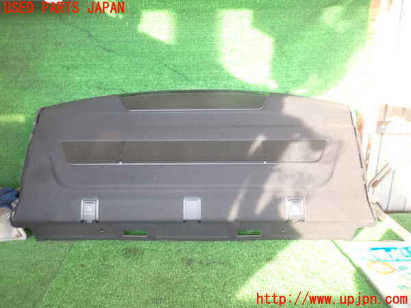 5UPJ-27737761]ベンツ E250(212036C)トノカバー1 中古_m0001.jpg