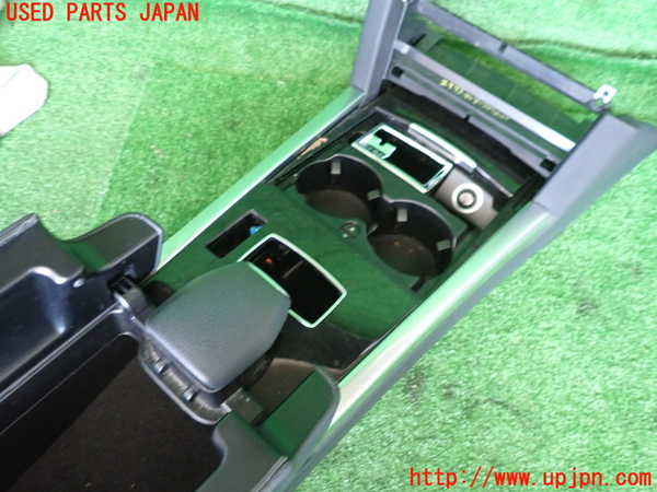 5UPJ-27737540]ベンツ E250(212036C)センターコンソール 中古_m0003.jpg