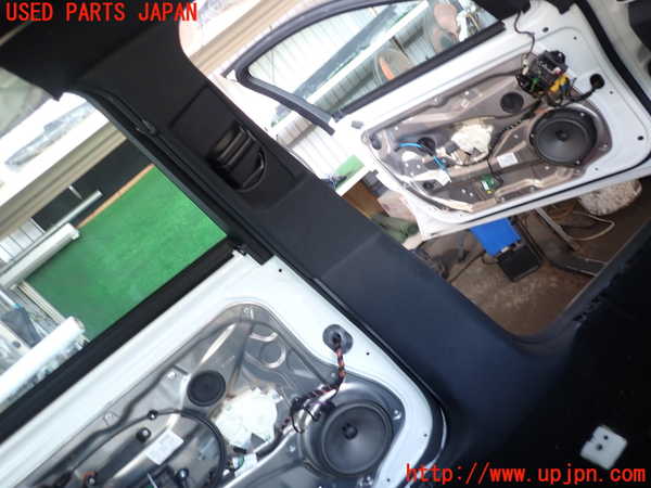 2UPJ-27737670]ベンツ E250(212036C)左センターピラートリム 中古_m0001.jpg