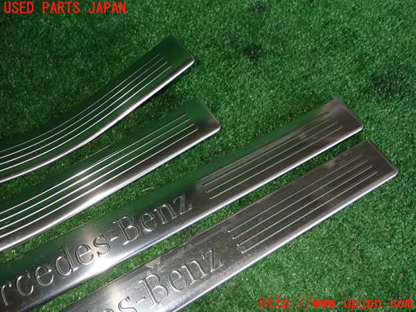 2UPJ-27737740]ベンツ E250(212036C)スカッフプレート 中古_m0002.jpg
