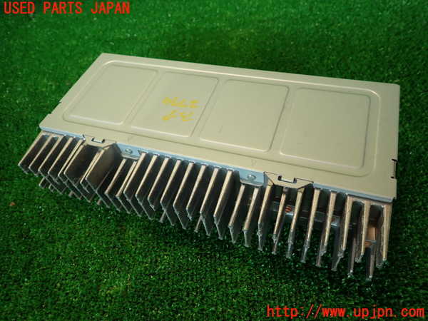 2UPJ-27746525]レクサス・RX350(GGL10W)アンプ 中古_m0002.jpg