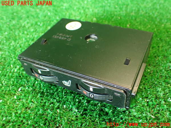 2UPJ-27746307]レクサス・RX350(GGL10W)スイッチ2 (シートヒーター) 中古_m0001.jpg