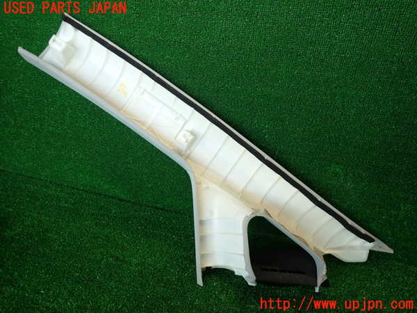 2UPJ-27747655]レクサス・RX350(GGL10W)右フロントピラートリム 中古_m0003.jpg