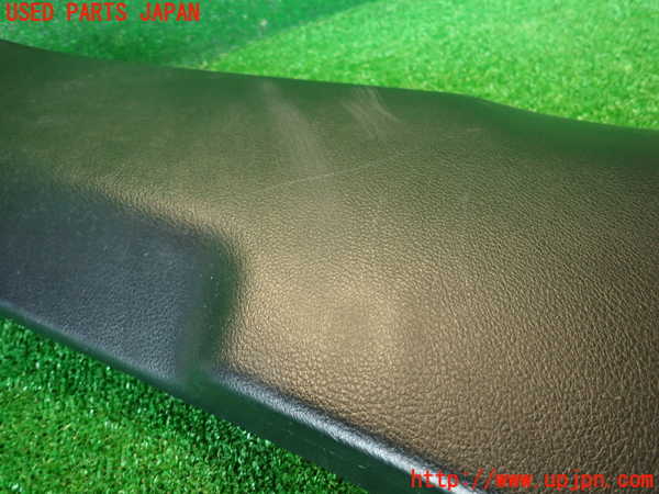 2UPJ-27747665]レクサス・RX350(GGL10W)右センターピラートリム 中古_m0002.jpg