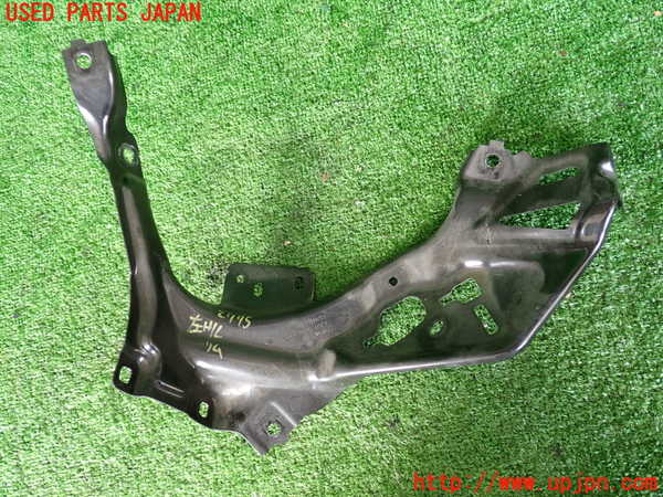 2UPJ-27751142]BMW ミニ(MINI)クーパーD(XT15)左ヘッドライトリム 中古  F55_m0001.jpg