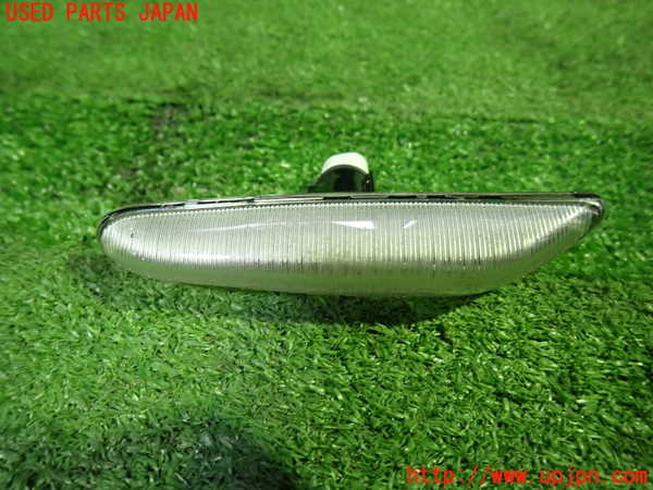 5UPJ-27761160]BMW M5(NB50 E60)右ウィンカーレンズ 中古_m0001.jpg