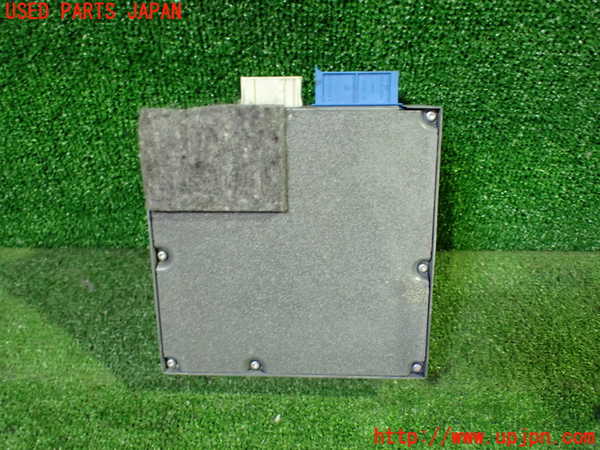 5UPJ-27766660]BMW M5(NB50 E60)TVチューナー 中古_m0002.jpg