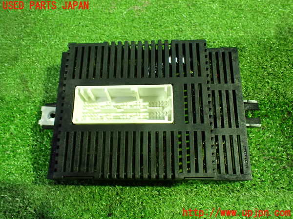 5UPJ-27766146]BMW M5(NB50 E60)コンピューター1 (6 962 724) 中古_m0002.jpg